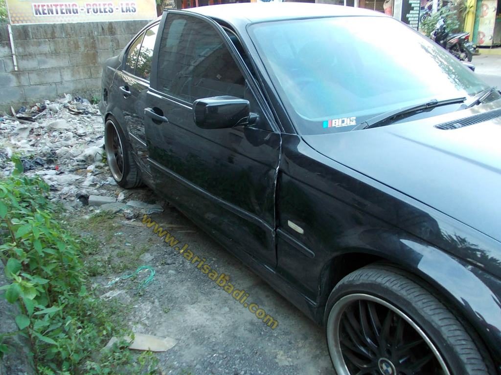 BMW E46 Black 1